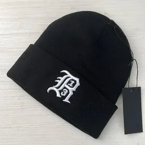 R13 black skully beanie hat R13 BEANIE - BLACK main image 4